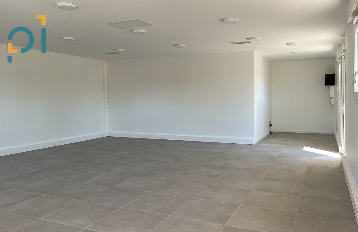 Bureaux Saint Cannat 1 pièce(s) 70 m2