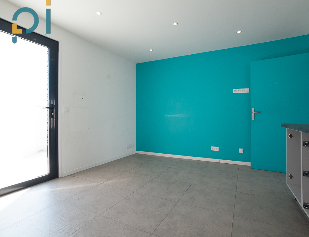 Local d’activité Saint Cannat 5 pièces 145 m2