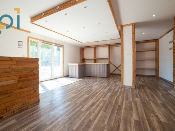 Local commercial Saint Cannat 1 pièce(s) 60 m2