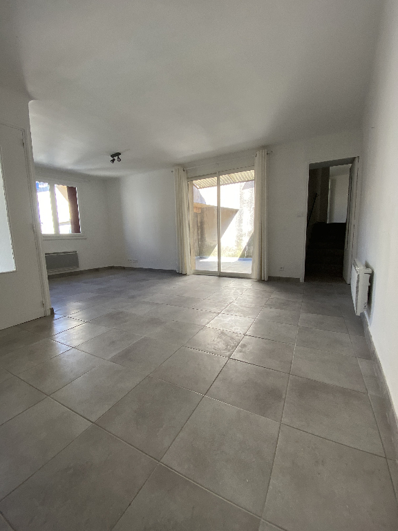 Appartement Lambesc 2/3 pièce(s) 67 m2