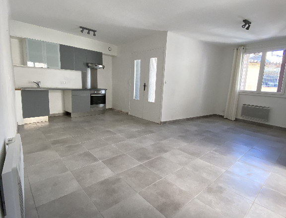 Appartement Lambesc 2/3 pièce(s) 67 m2